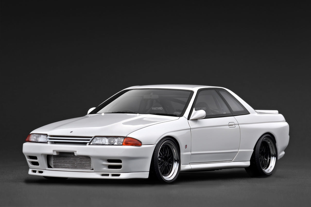 Ignition Model 1:18 Nissan Fairlady Z (S30) Blue MIDNIGHT Devil's