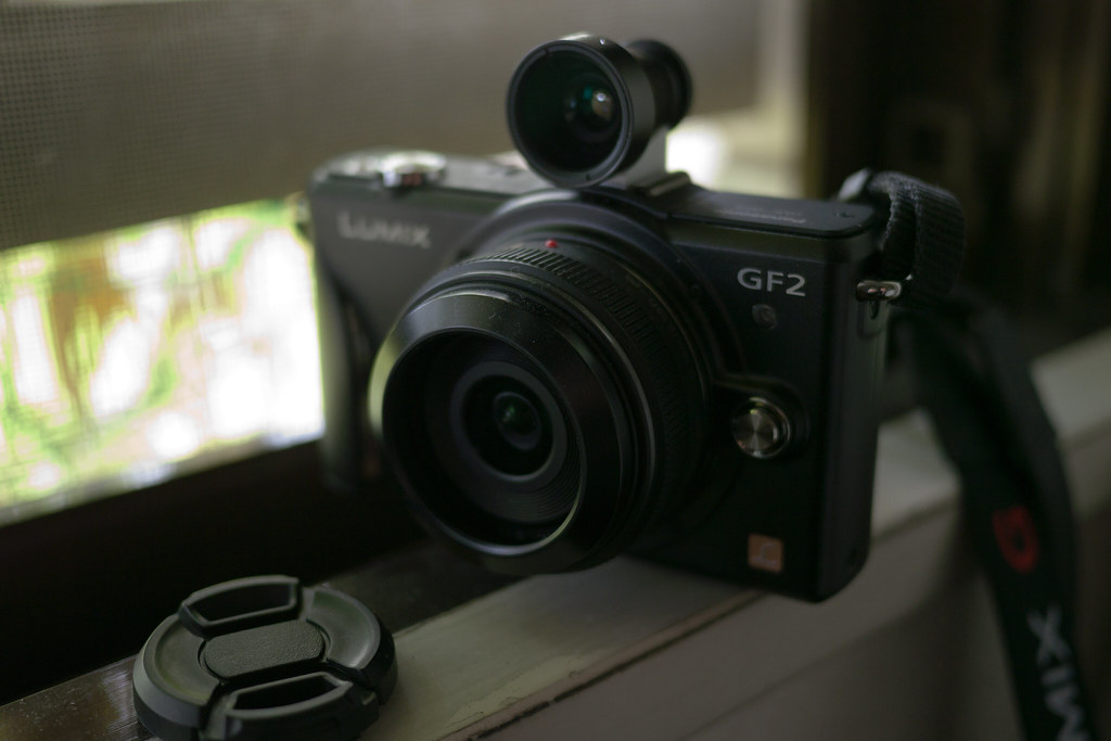 Panasonic Lumix GF2＋28mm外付けファインダー - coluli