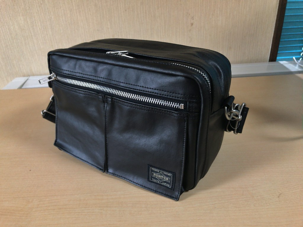 PORTER（ポーター）カメラバッグのレビュー スナップに最適なカメラ