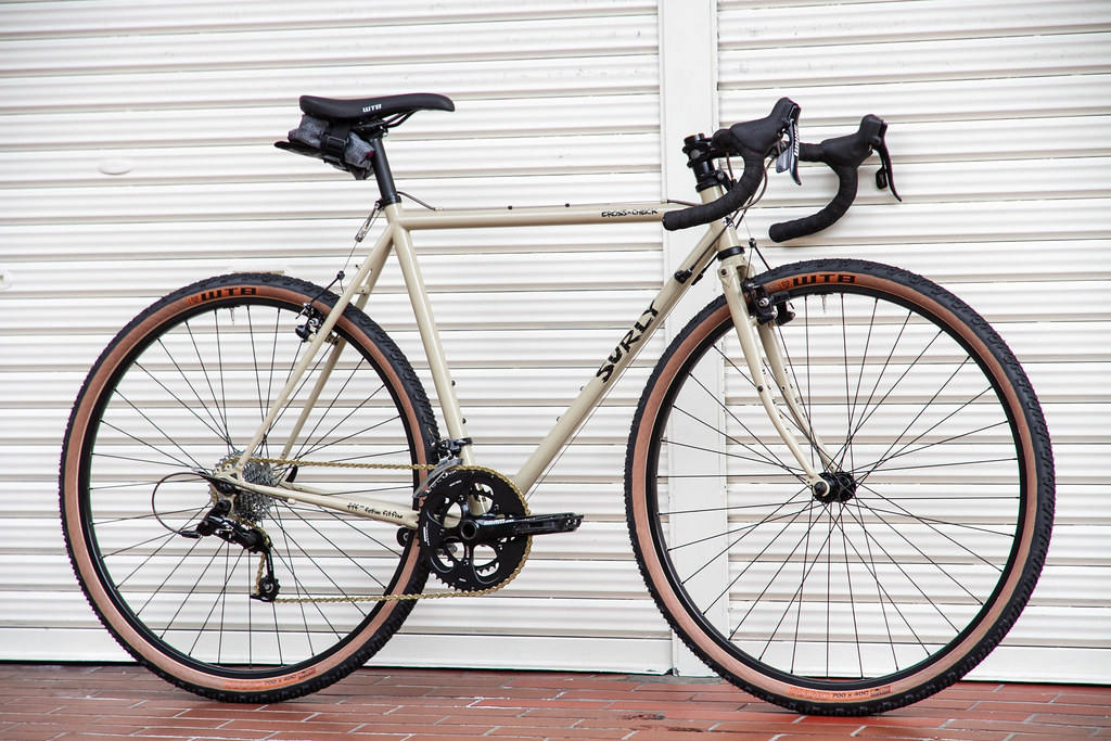 SURLY* cross-check / BUILT BY BLUE LUG - CUSTOMER'S BIKE CATALOG