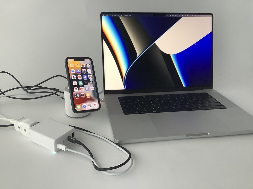 MacBook Pro 16インチはApple純正充電器を使うべき理由 | KuroBox