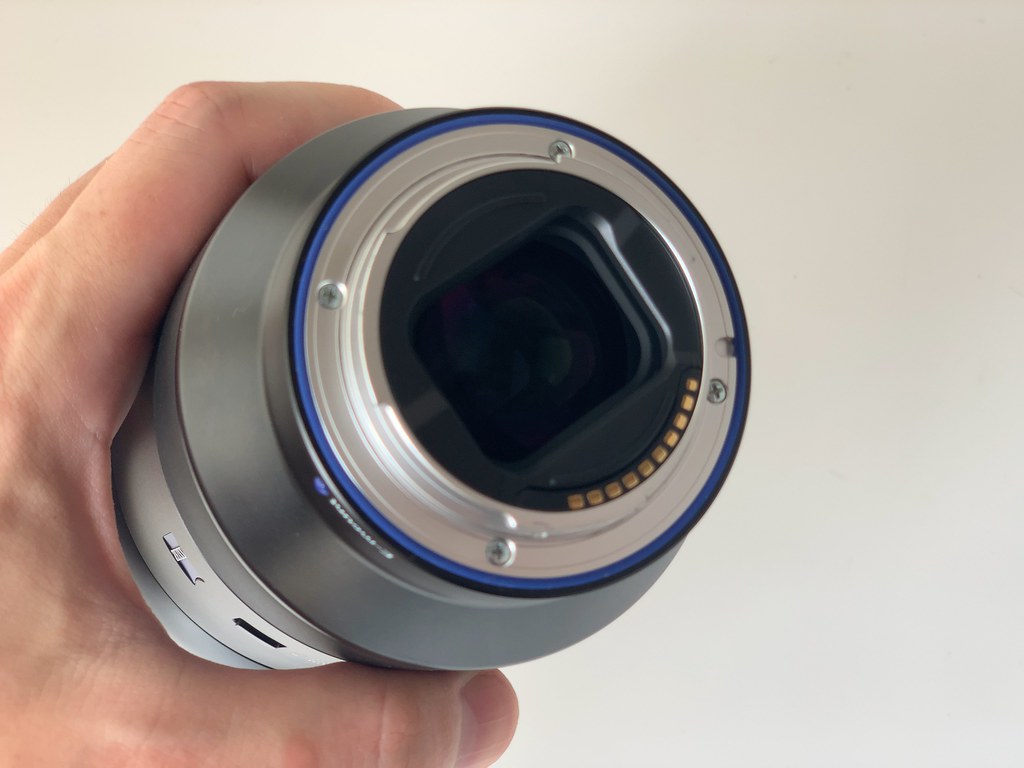 Batis 40mm のレビューと作例 ZEISS Batis 2/40 CF | KuroBox