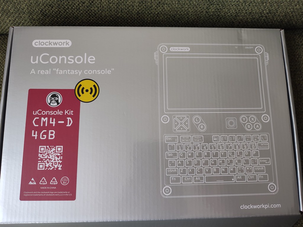 ClockworkPi uConsole: 開封の儀と簡単レビュー - RemoteRoom