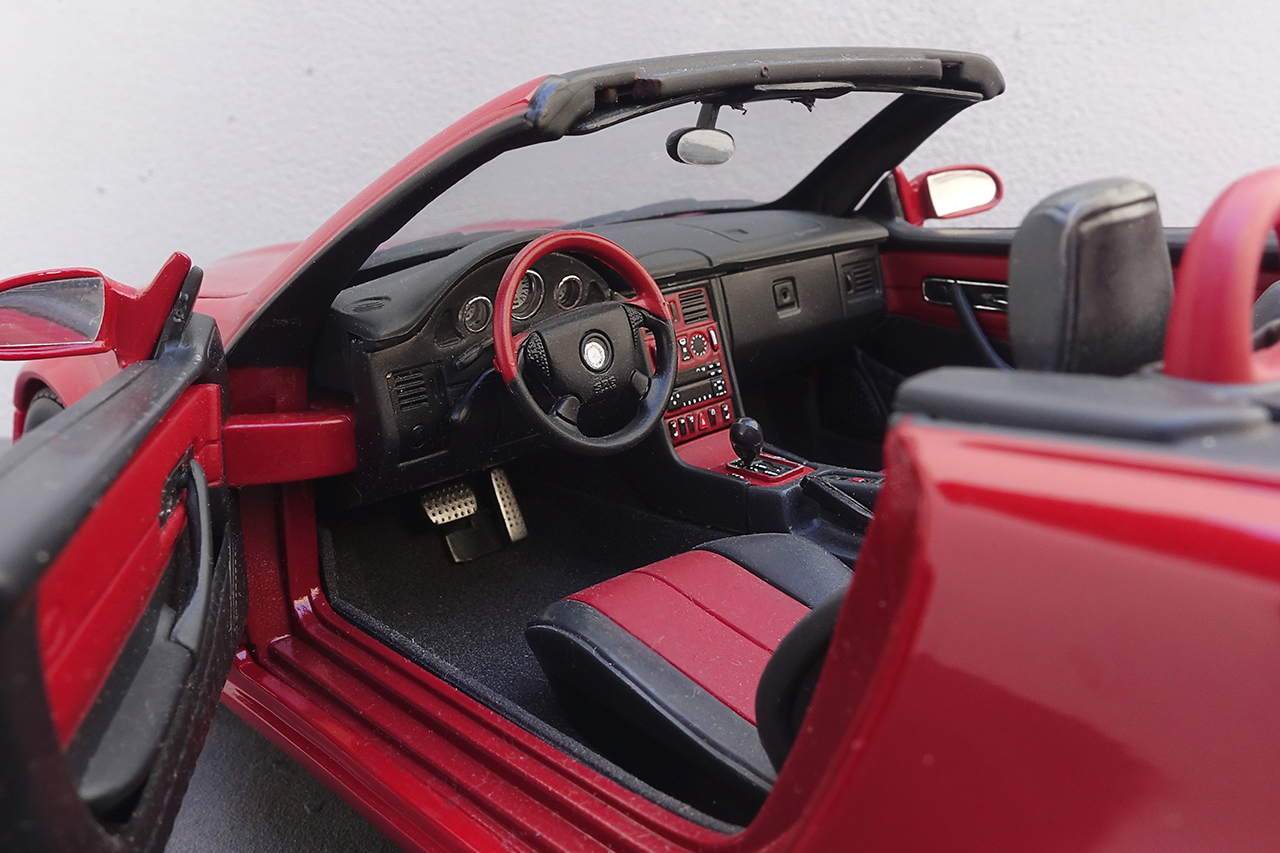 Mercedes-Benz SLK (R170) - UT Models - 1:18 | DiecastXchange Forum