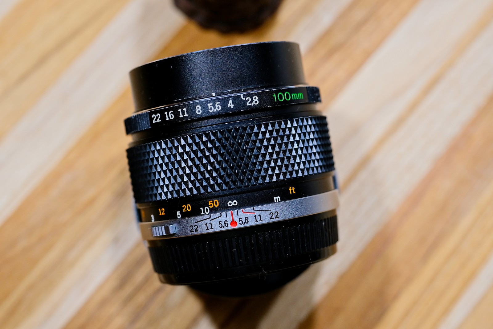 Olympus E.Zuiko Auto-T 100mm f2.8 - PentaxForums.com