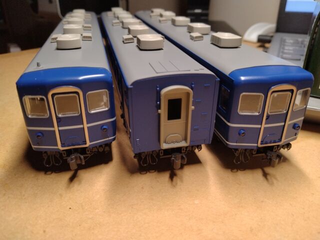 KATO HO 12系客車 : クローゼットの中の鉄道模型