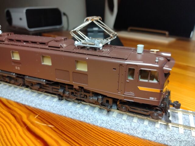 KATO HO EF58 ツララ切 茶 入線整備 : クローゼットの中の鉄道模型