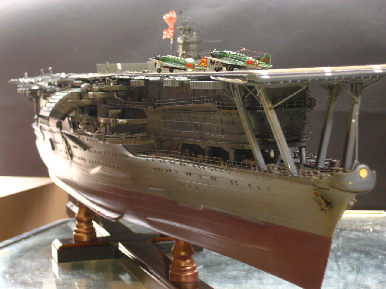 デアゴ「週刊 空母 赤城をつくる」 木製甲板に改修 : 模型好きの御本尊たち