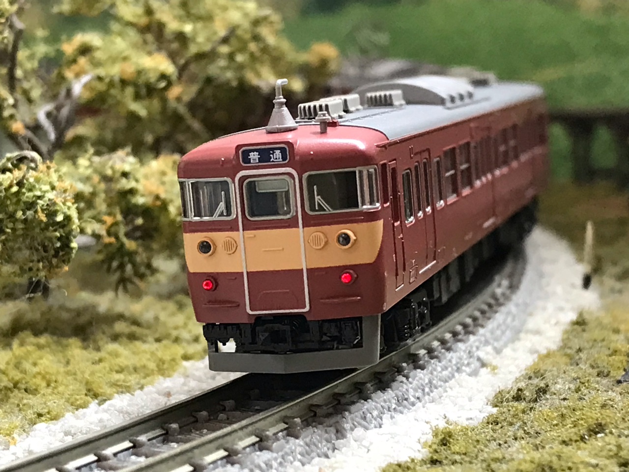 KATO 415系100番台（常磐線・国鉄標準色）入線 : なみとの風