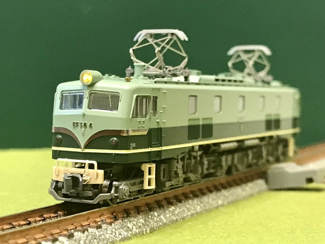 KATOの「EF58-4」と「EF58-60」を並べてみました。 : エヌゲ道 since