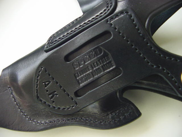 ベイシティ刑事」 JonのパンツとMAGGYのドレス : 昭和刑事銃博物館