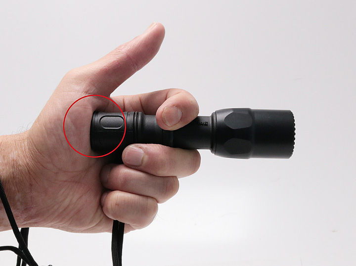 リニューアル！SUREFIRE G2ZX COMBATLIGHT 600ルーメン : アカリ