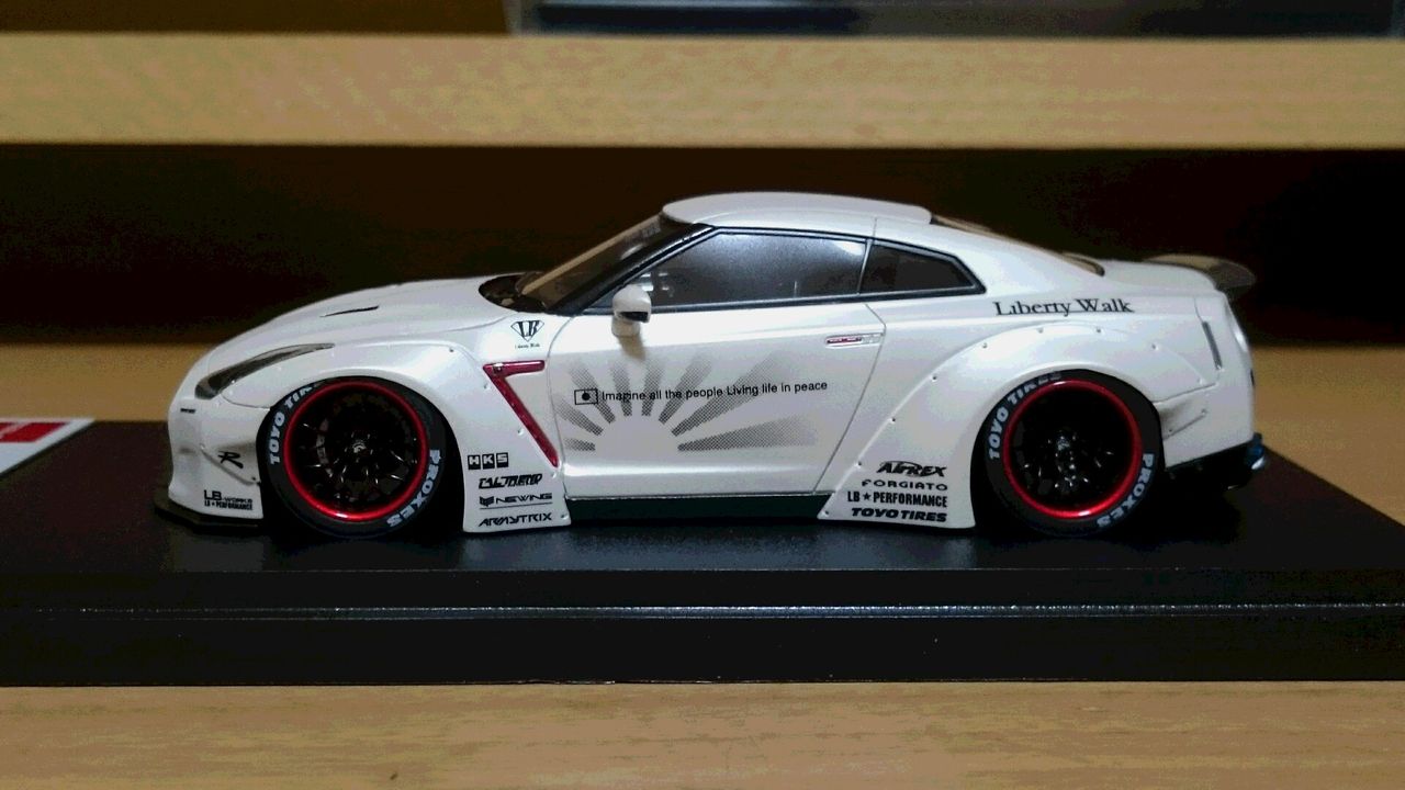 シリアルナンバー「1」アイドロン1/43LB☆WORKS R35 GT-R ダック