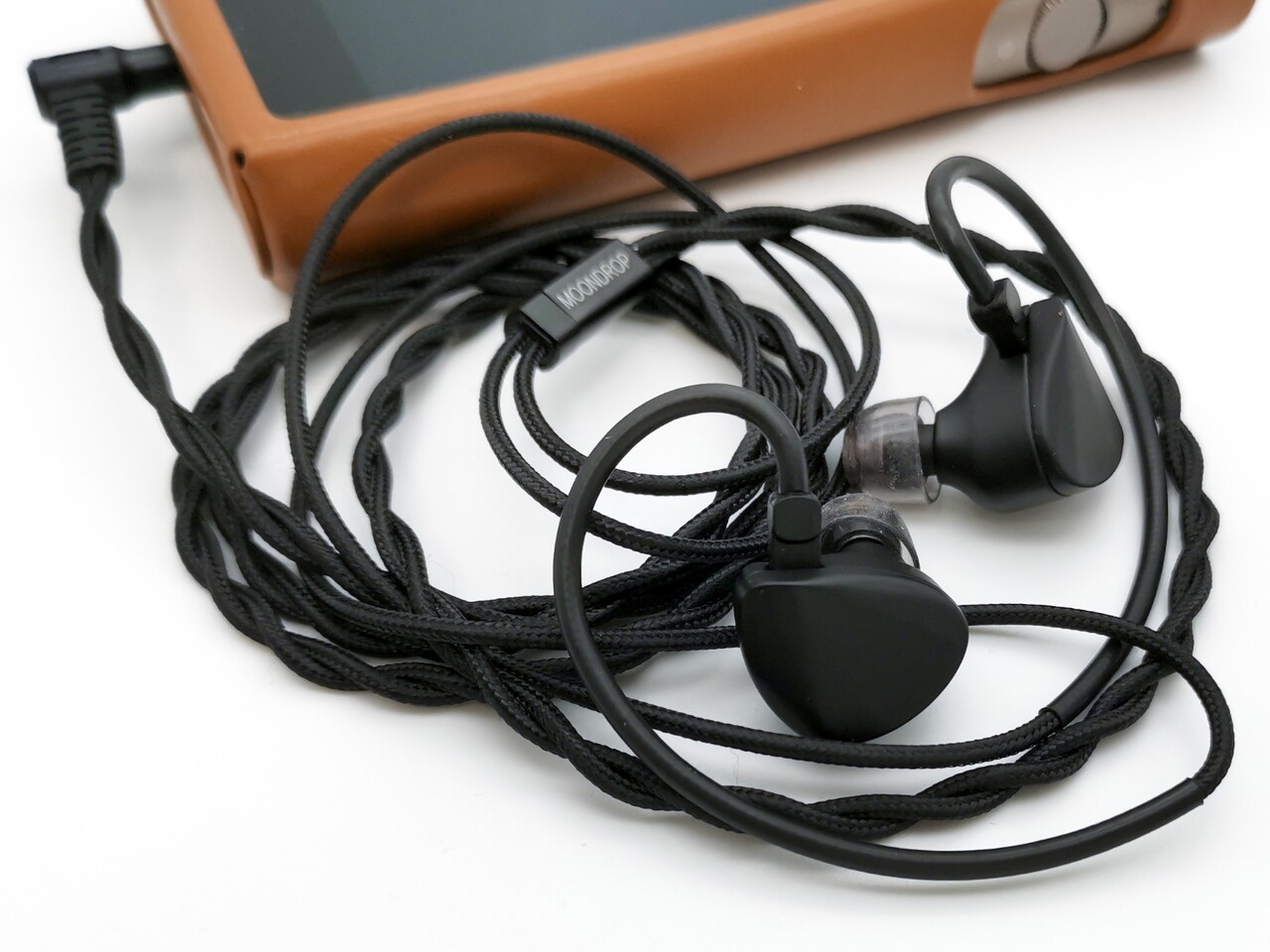 棚からレビュー】 水月雨「Moondrop KXXX」 あの「KXXS」の「Drop