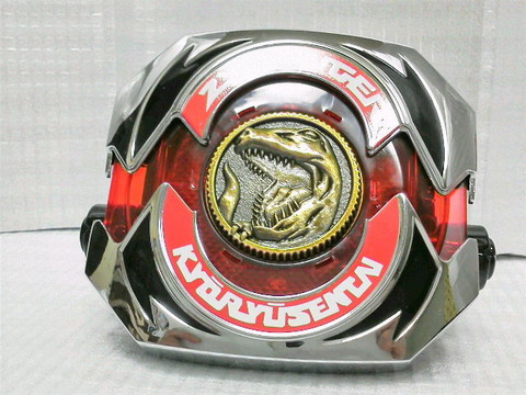 恐竜戦隊ジュウレンジャー 戦隊職人ダイノバックラー&守護獣メダル