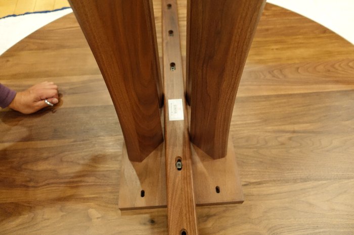 アーリー・タイムスアルファ・エテルノシリーズの1500丸テーブル