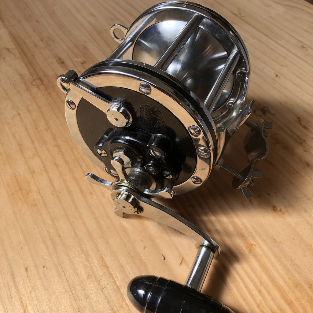 PENN SENATOR 6/0 メンテ-1 : OLD STYLE