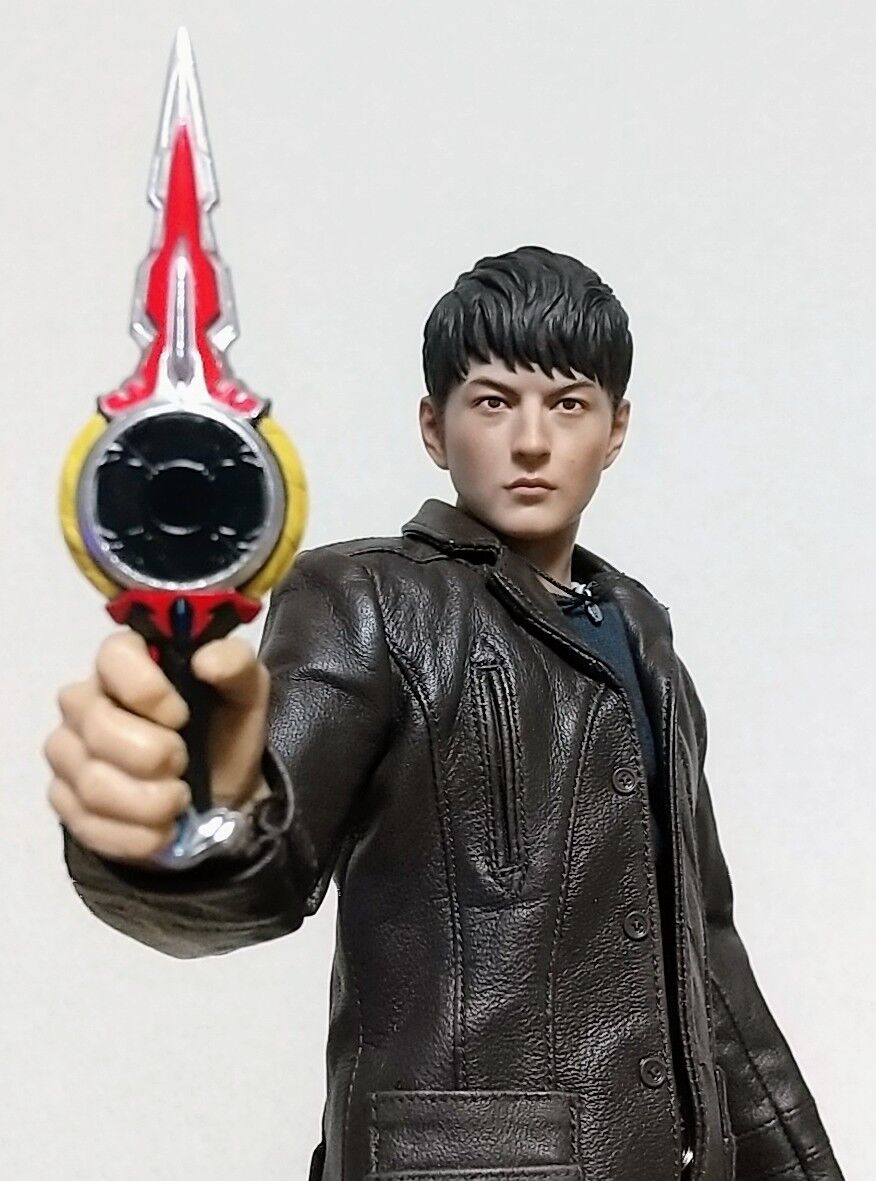 ウルトラマンオーブのクレナイガイの1/6スケールフィギュア】BLADE