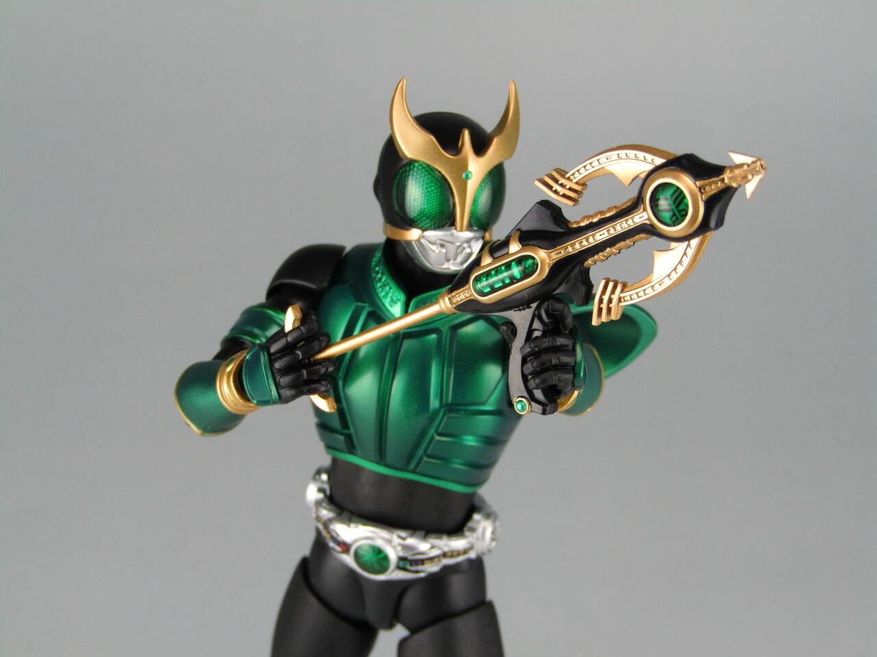 S.H.Figuarts（真骨彫製法） 仮面ライダークウガ ペガサスフォーム