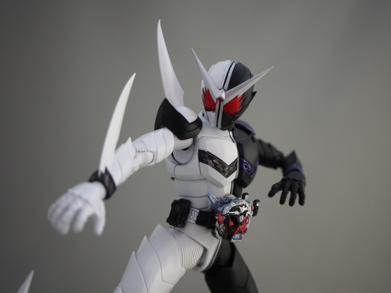 S.H.Figuarts（真骨彫製法）仮面ライダーWファングジョーカー : 不玩