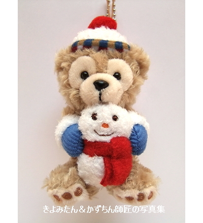 ダッフィーのウィンターホリデー2019 ぬいぐるみバッジとストラップ