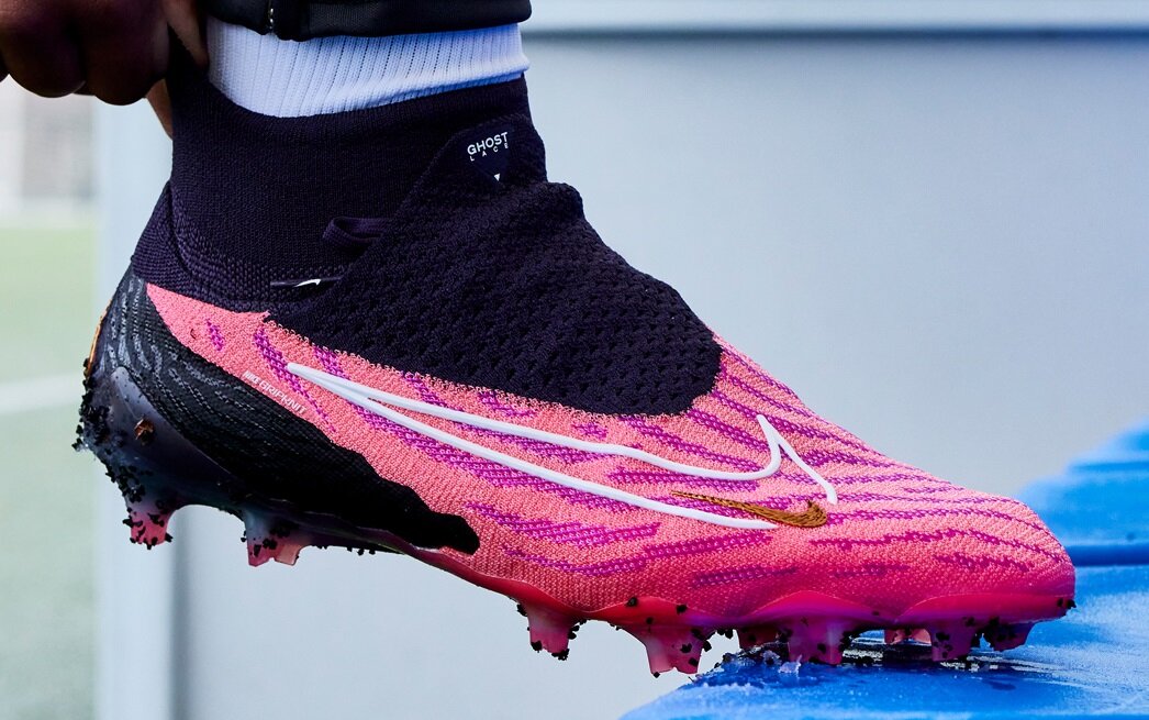 ナイキ新作スパイク「ファントムGX」正式公開 (ファントムGT2は廃盤