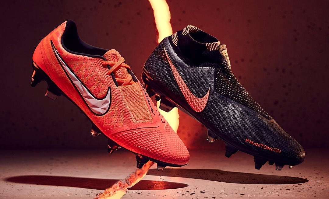 Nike Phantom サッカーシューズ 【値下げ交渉可】 値下げ交渉⭕️NIKE