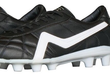 BMZの新作サッカースパイク「蹴王capere」が登場 : Kohei's BLOG