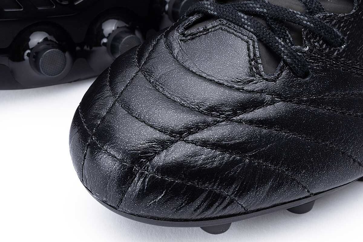 ミズノ モレリアNEO2 β(ベータ) ブラックアウトカラー 登場 : Kohei's