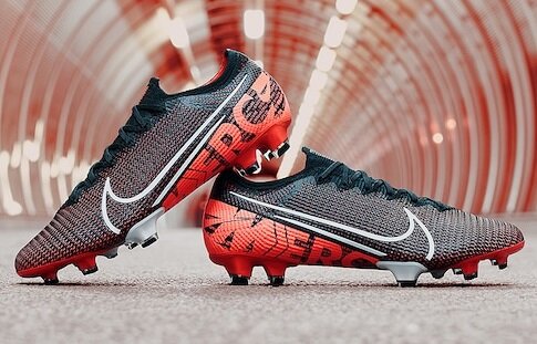 マーキュリアルヴェイパー13エリートFG 限定カラー KAMOで発売