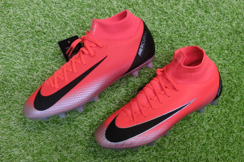 HGモデル】 マーキュリアルスーパーフライ6PRO + アカデミー CR7 比較