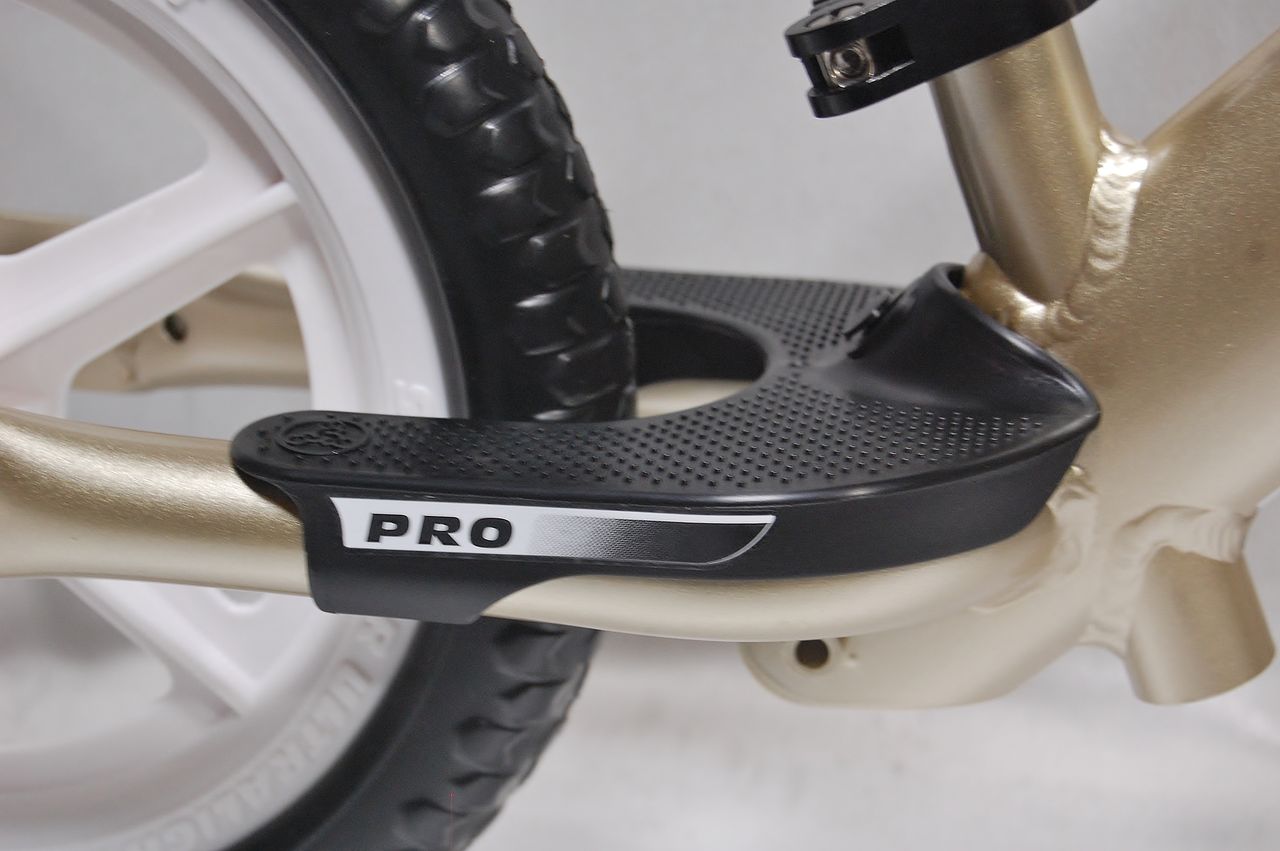 STRIDER PRO 10周年記念モデル登場！ 【橋輪Blog】 : 橋輪