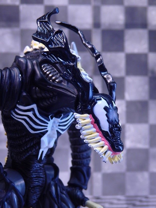 トイビズ ヴェノム ザ シンビオート レビュー : おもちゃの巣（玩具