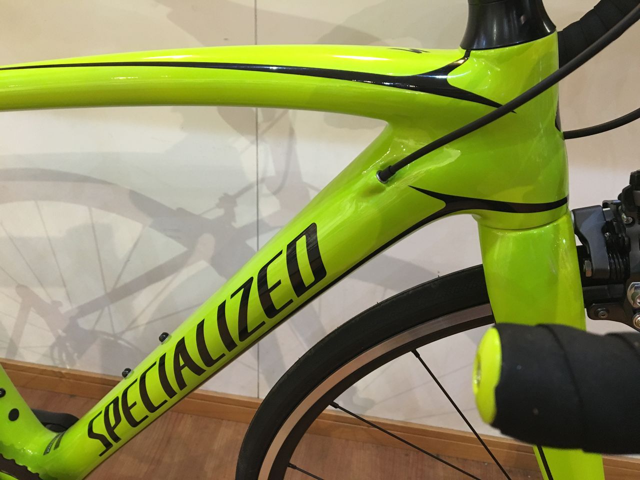店長オススメのSPECIALIZED2017年モデル展示車両、 「TARMAC SL4 ELITE