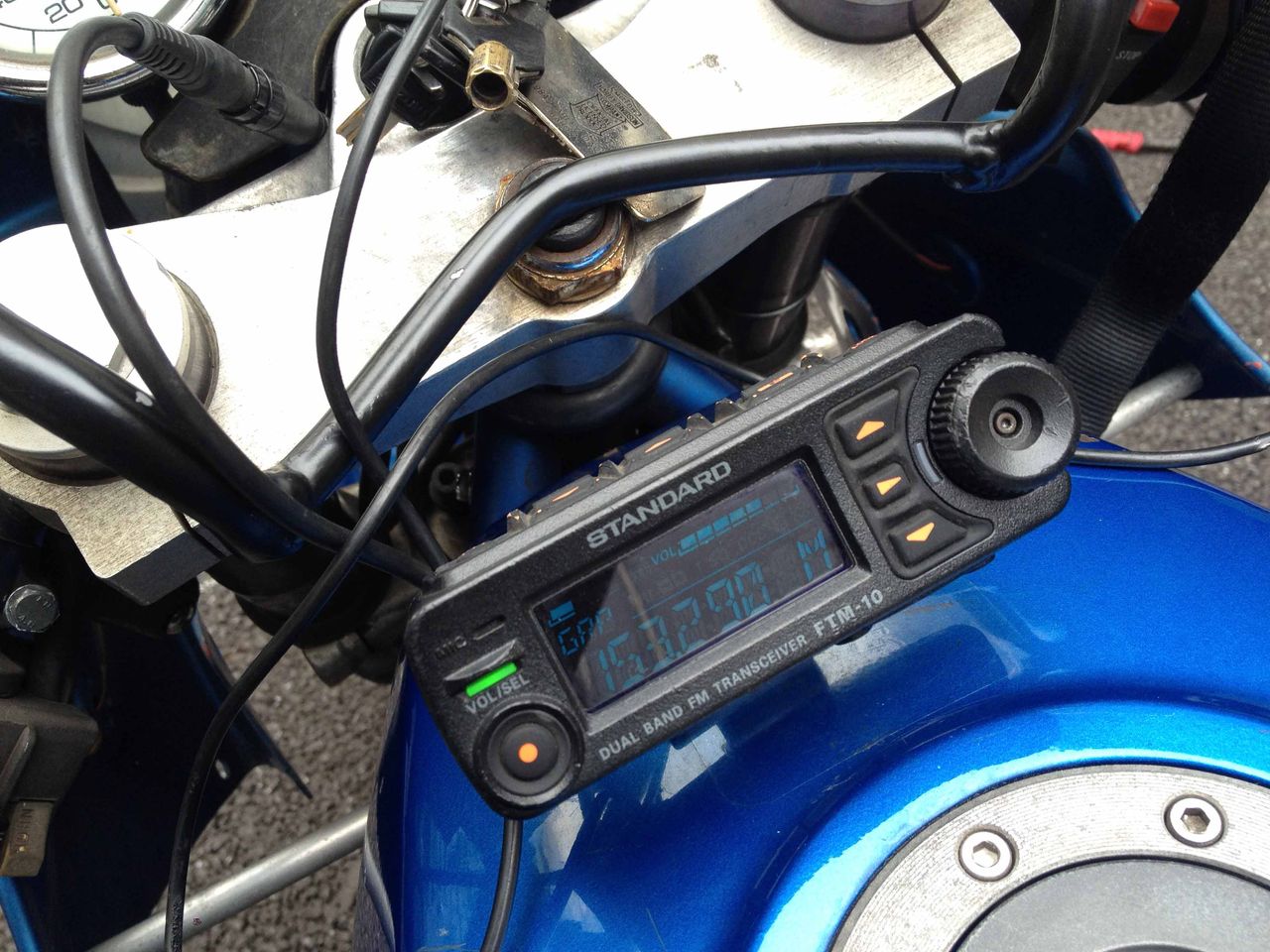 FTM-10S。不満は多いが唯一のバイク用モービル機 : 裏 kampf我流ラジオ