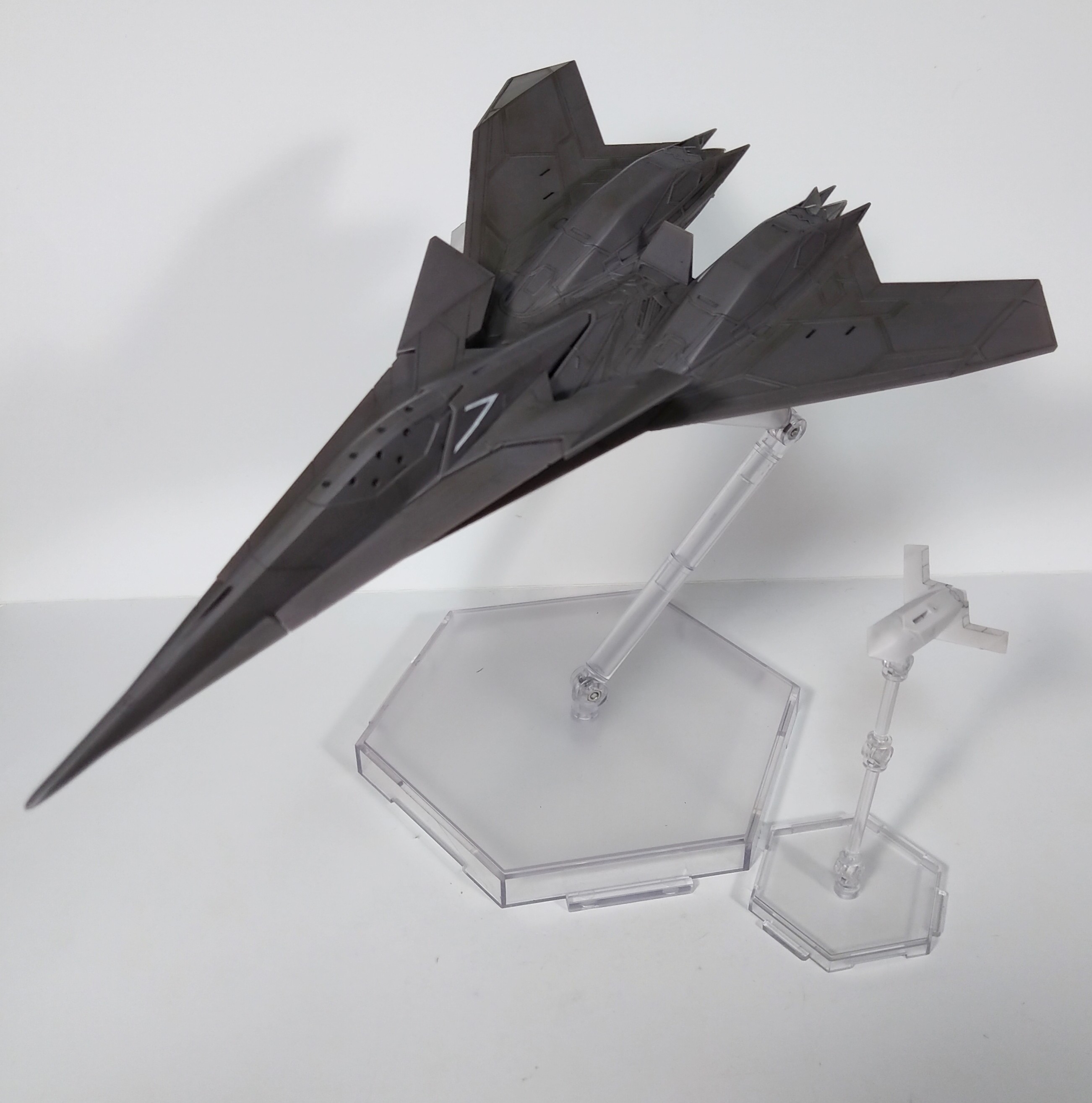 コトブキヤ：1/144 ADF-11F レーベン レビュー : いつもクチャクチャ