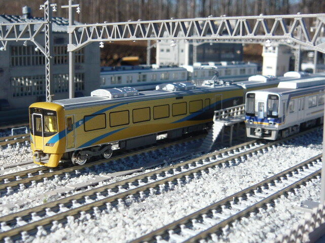 泉北ライナーちょっと乗車体験と鉄コレ12000系 : 鉄・模 ROOM