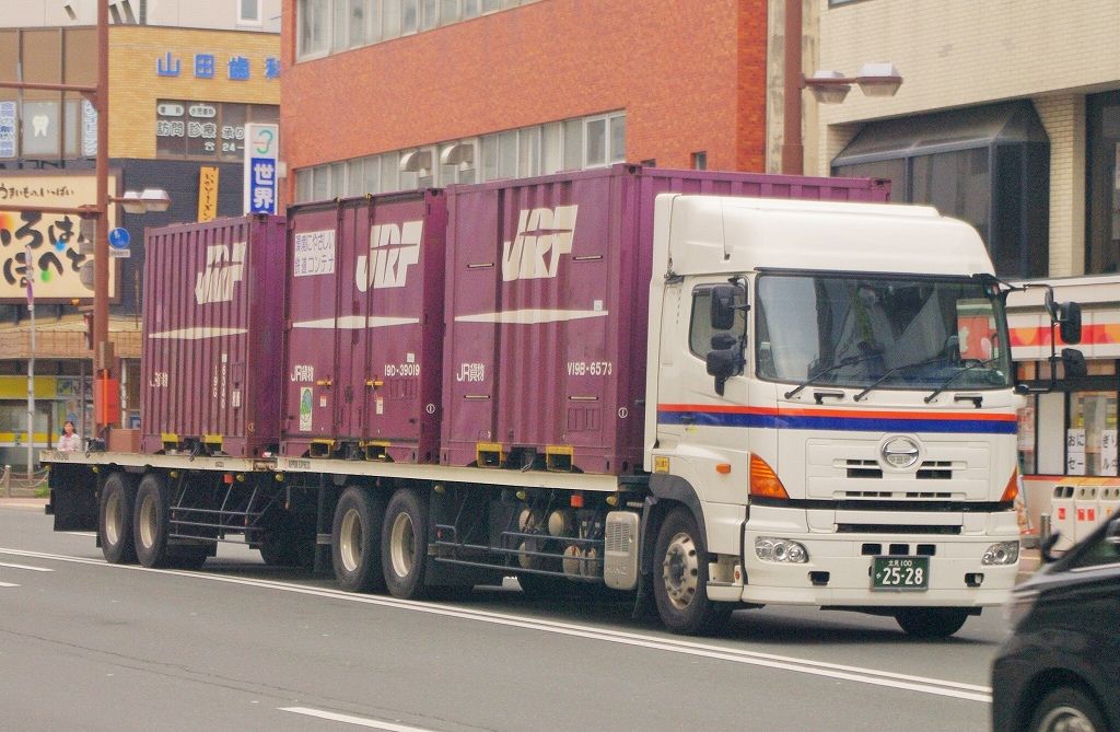 日本通運(北見) コンテナフルトレーラー : エヌティーさんの検修庫