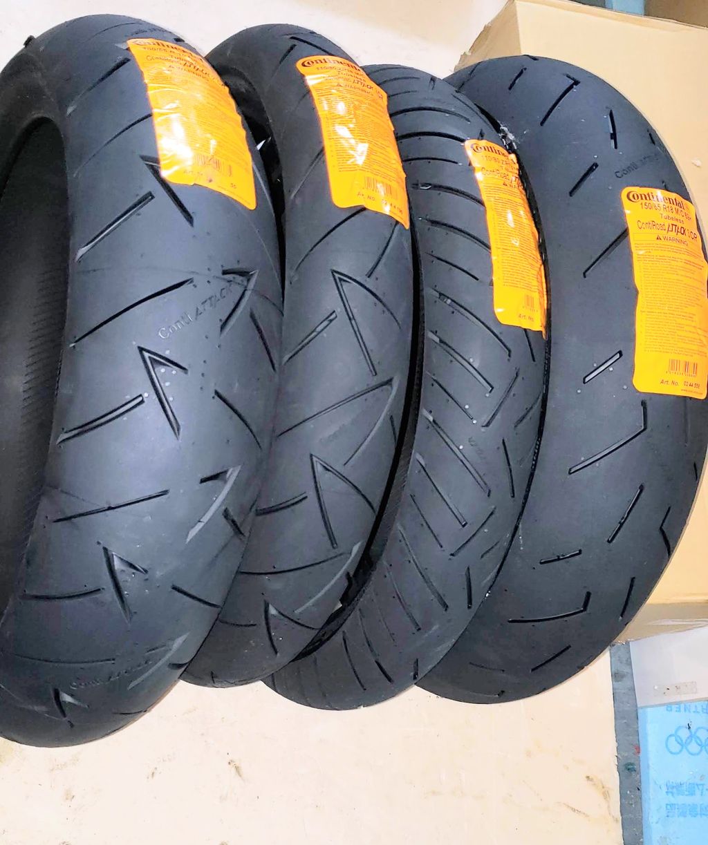 テイストオブツクバですね。コンチロードアタック3CR : 燃えるバイク