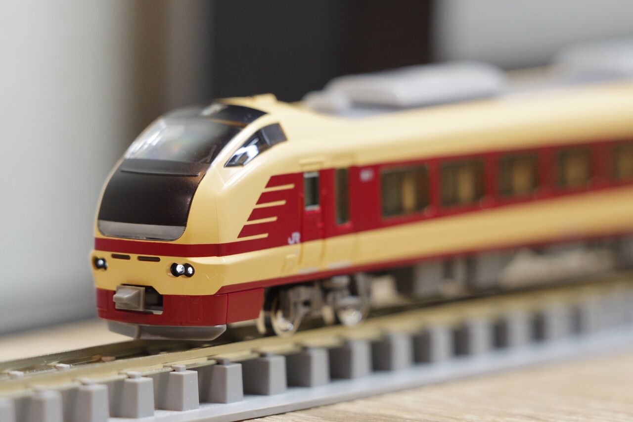 グリーンマックス E653系国鉄特急色 入線！ - れいるのおと