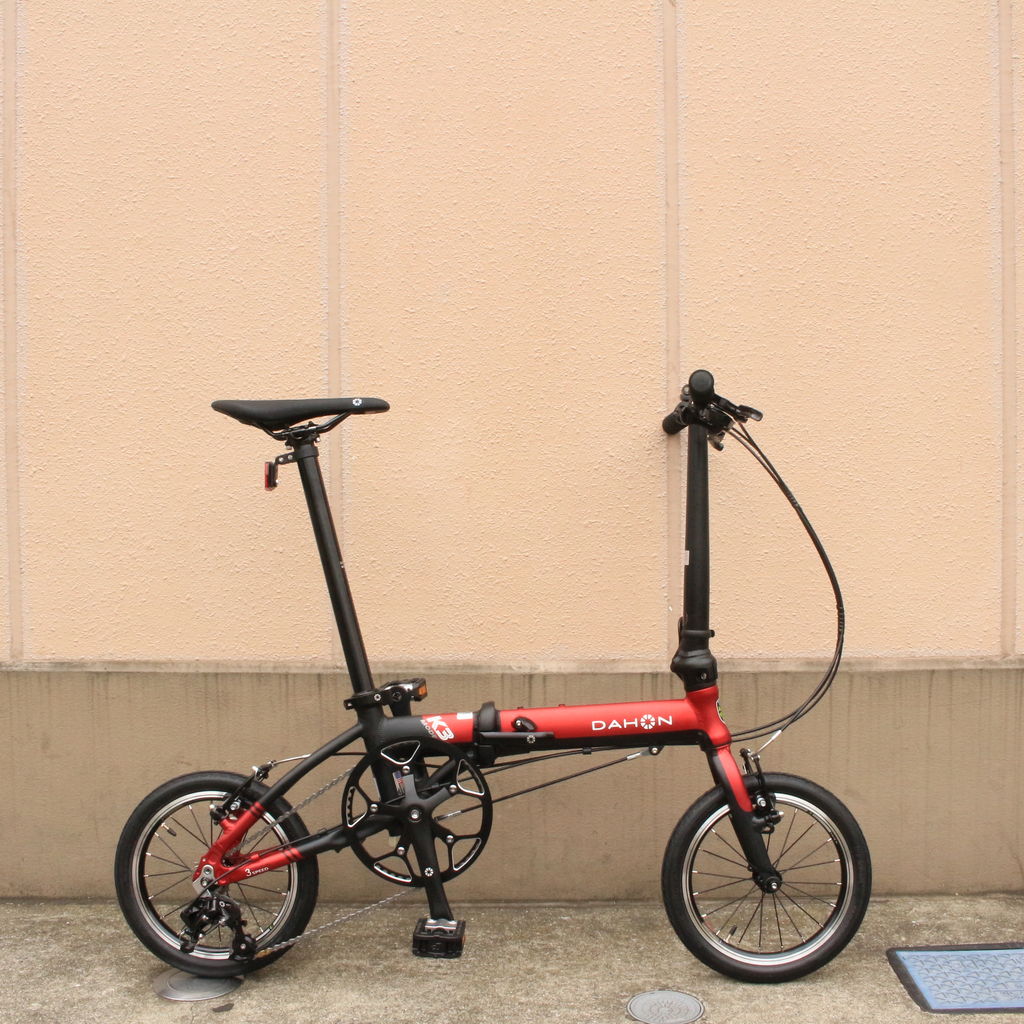 DAHON(ダホン)「K3」の「ガンメタル x ブラック」再入荷しました