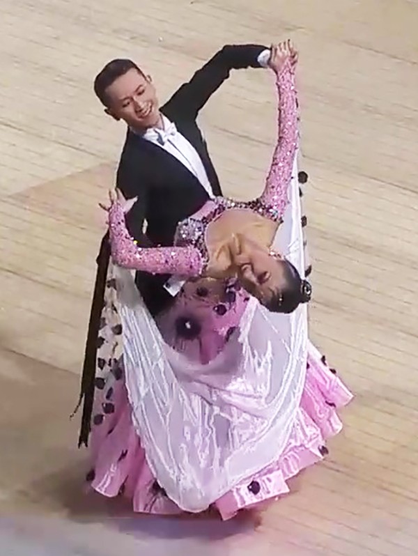 社交ダンスラテンドレス 社交ダンス、ラテンドレス Amazon.co.jp: ZX