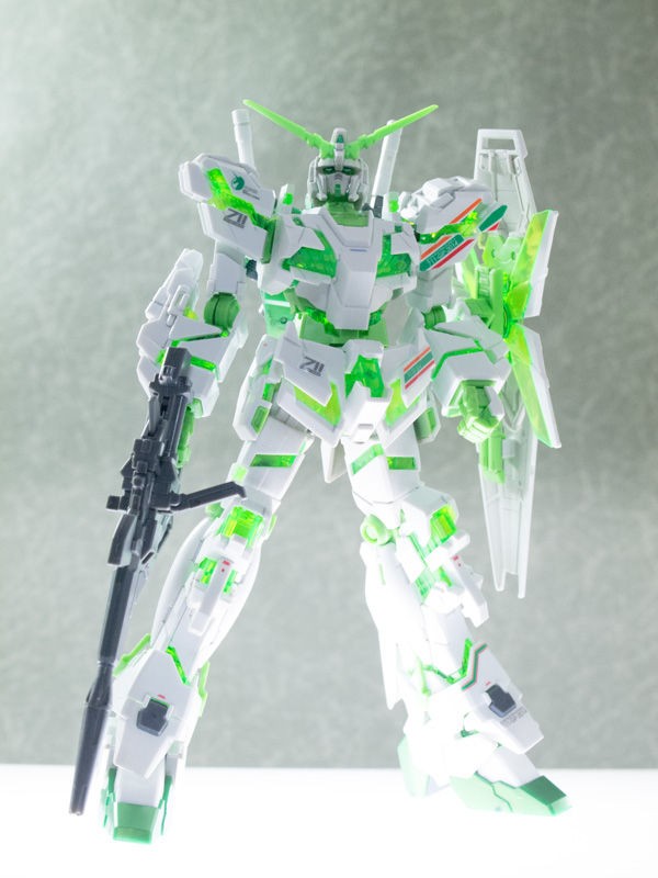 ガンプラ作ろう！HGUC1/144 ユニコーンガンダム（セブン—イレブン