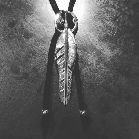 SHAFT SILVER WORKS フェザーチョーカー秘話・femur-whiteheatの