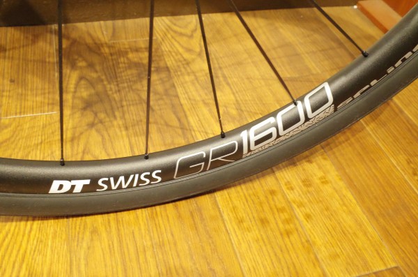 DT SWISSがグラベル用ホイールをラインナップ！GR1600 Spline db25