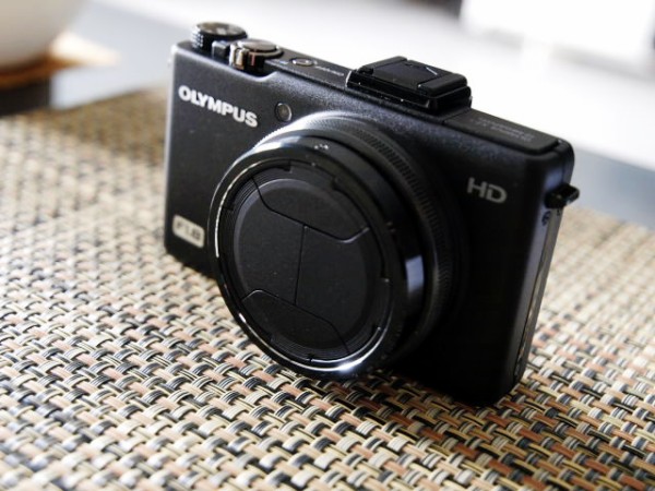 OLYMPUS XZ-1,2の自動開閉レンズキャップ（LC-63A）を買った : 鳥取の