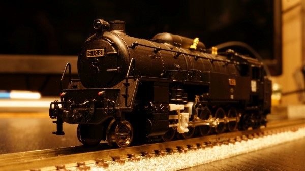 E10 3（庭坂機関区） : しまDiary