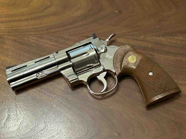 タナカワークス コルトパイソン4インチ ニッケルフィニッシュ