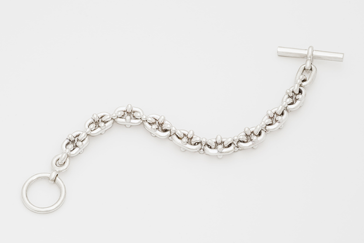 知性をまとうジュエリー – RHODES ムーンキャンディーブレスレット