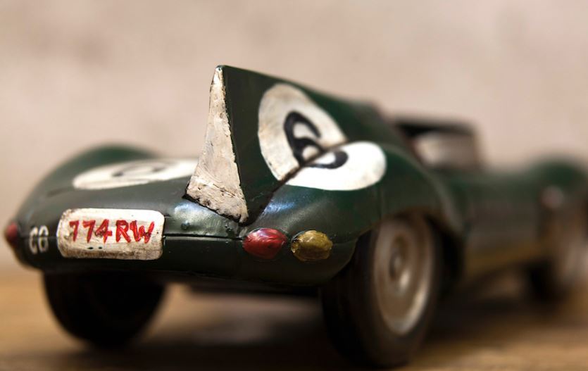 輸入雑貨 置物 Good Old Days Car RACING GREEN フェラーリ ブリキ